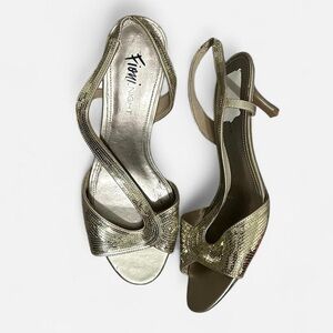 FIONI Clothing Shimmering Gold Heels